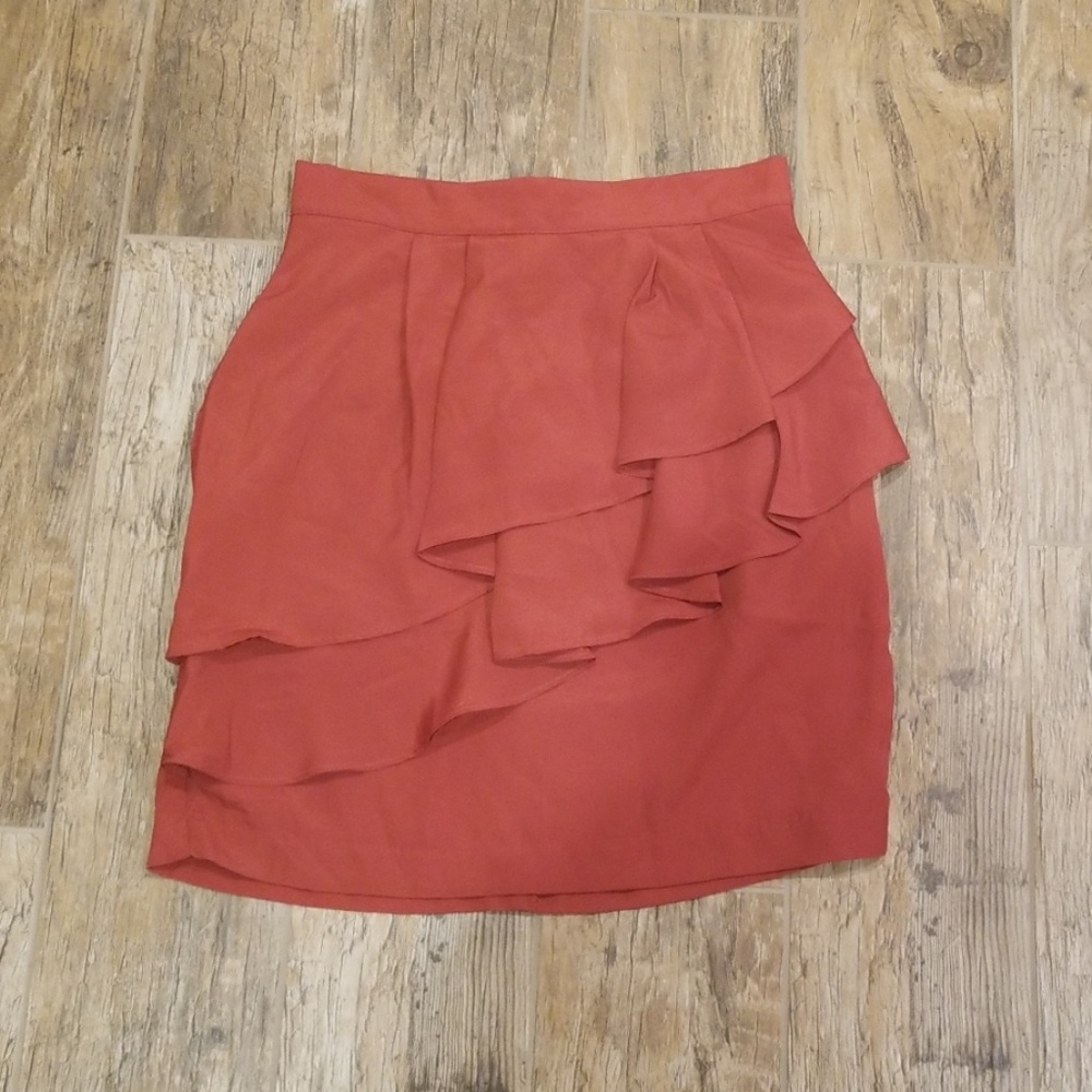 Ruffle skirt